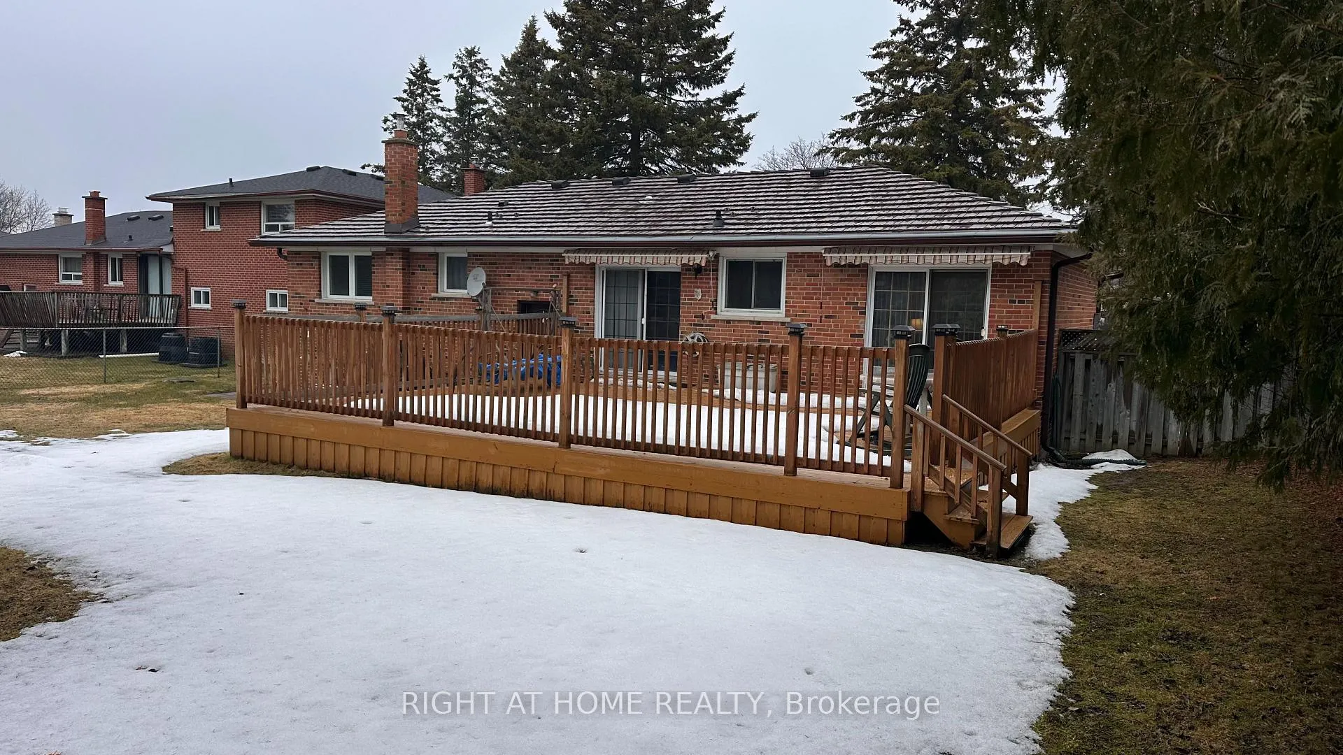 Photo 3 of 65 Norman Drive, King, King City — HOMEH