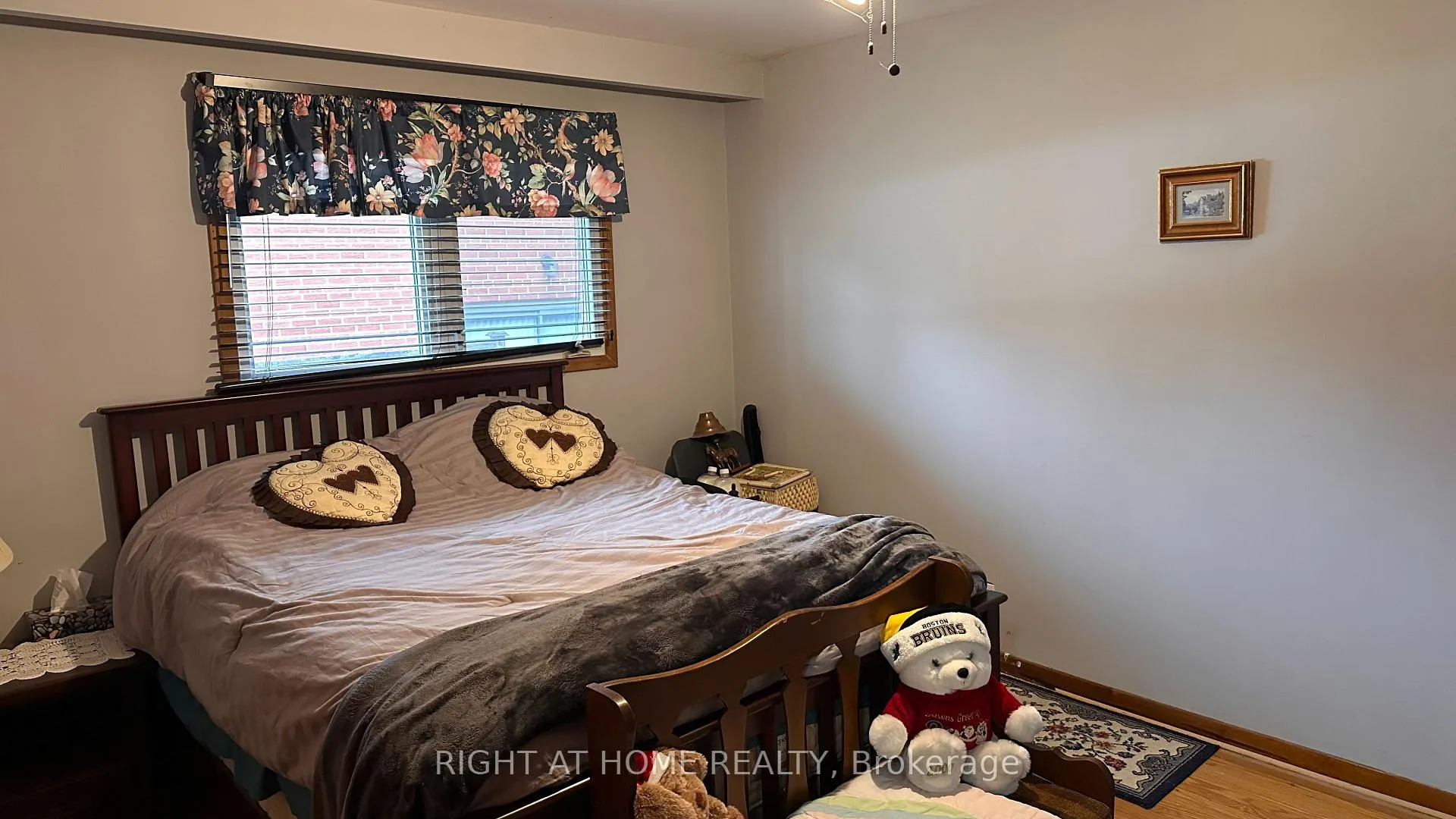 Photo 7 of 65 Norman Drive, King, King City — HOMEH
