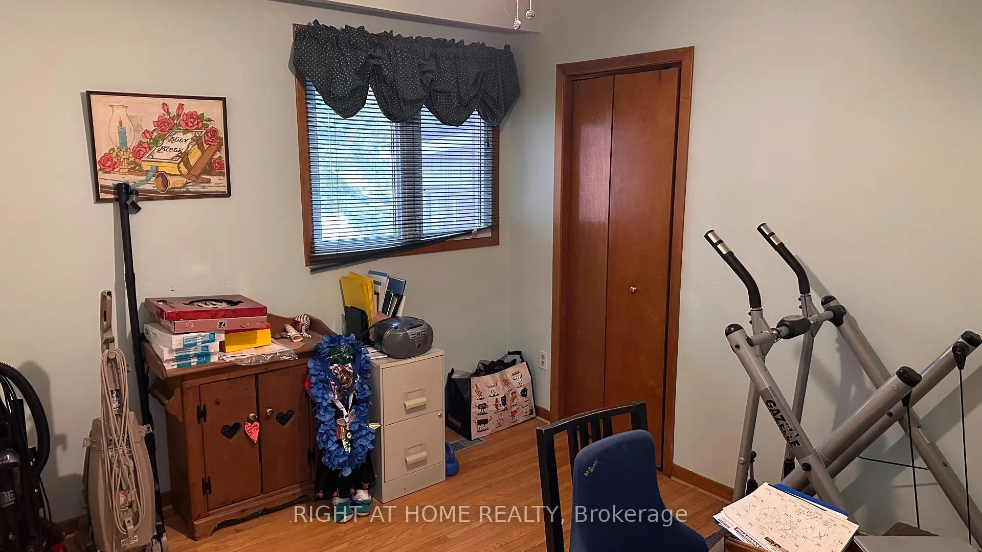 Photo 8 of 65 Norman Drive, King, King City — HOMEH