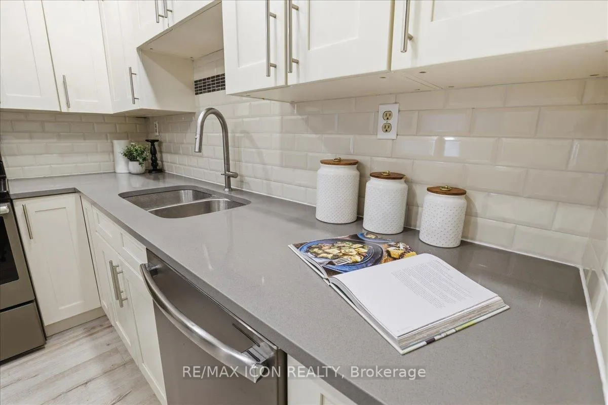 Photo 12 of Unit 309, 265 Westcourt Place, Waterloo — HOMEH