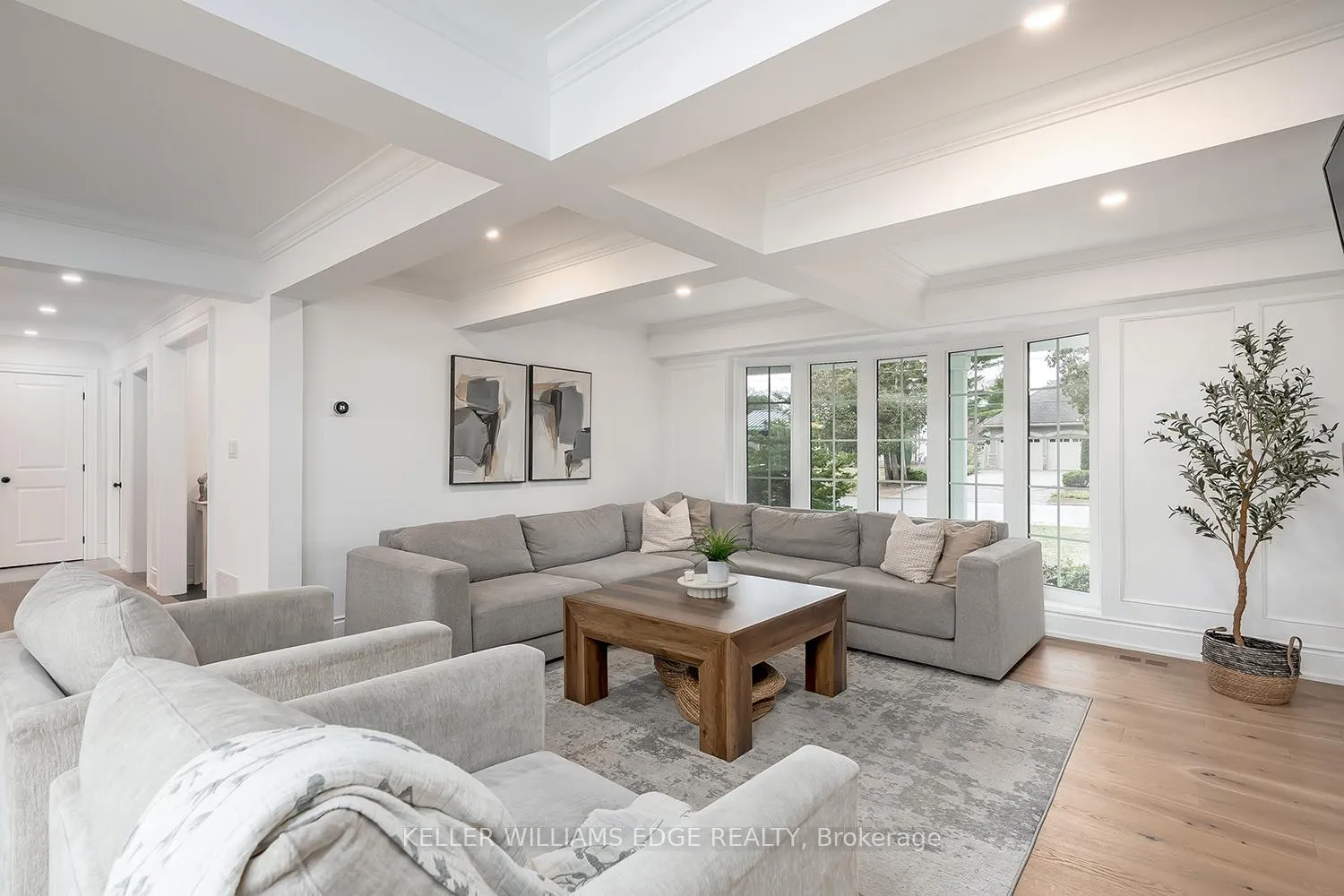 Photo 5 of 289 Belvenia Road, Burlington, Shoreacres — HOMEH