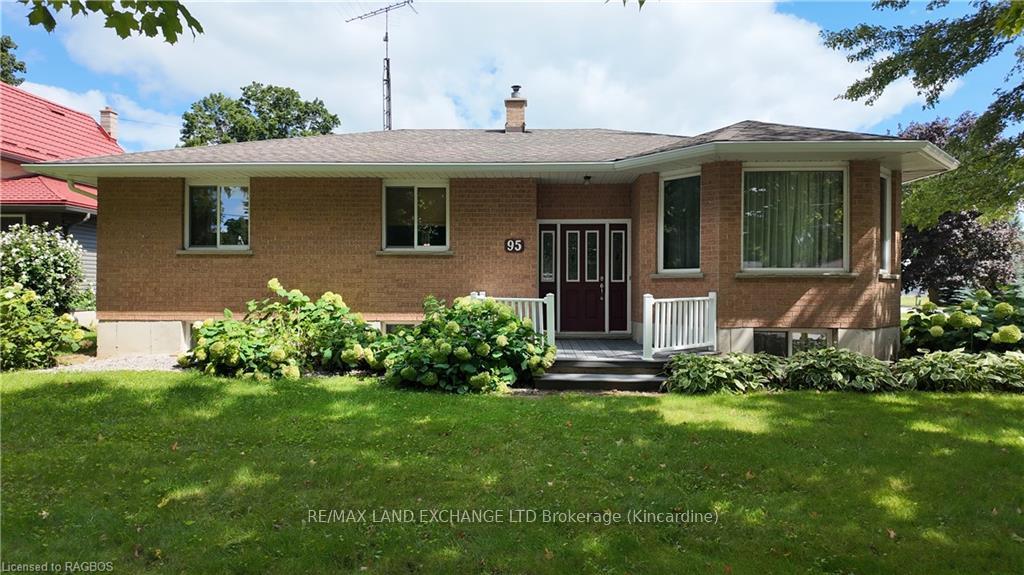 Front of 95 Dunedin Drive