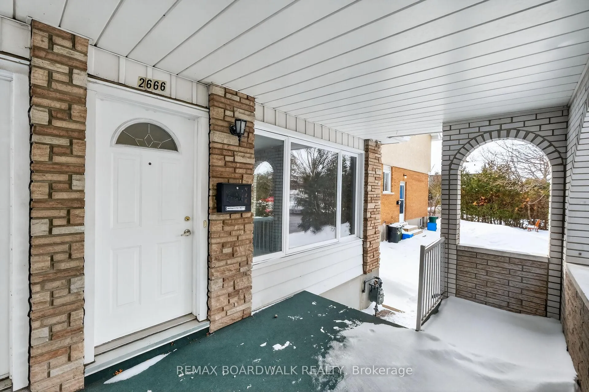 Photo 2 of 2666 Regina Street, Ottawa, Britannia — HOMEH