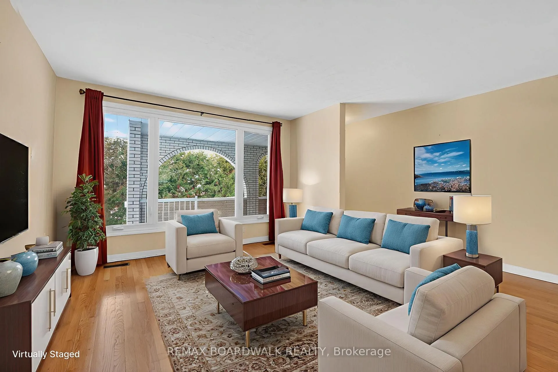 Photo 4 of 2666 Regina Street, Ottawa, Britannia — HOMEH