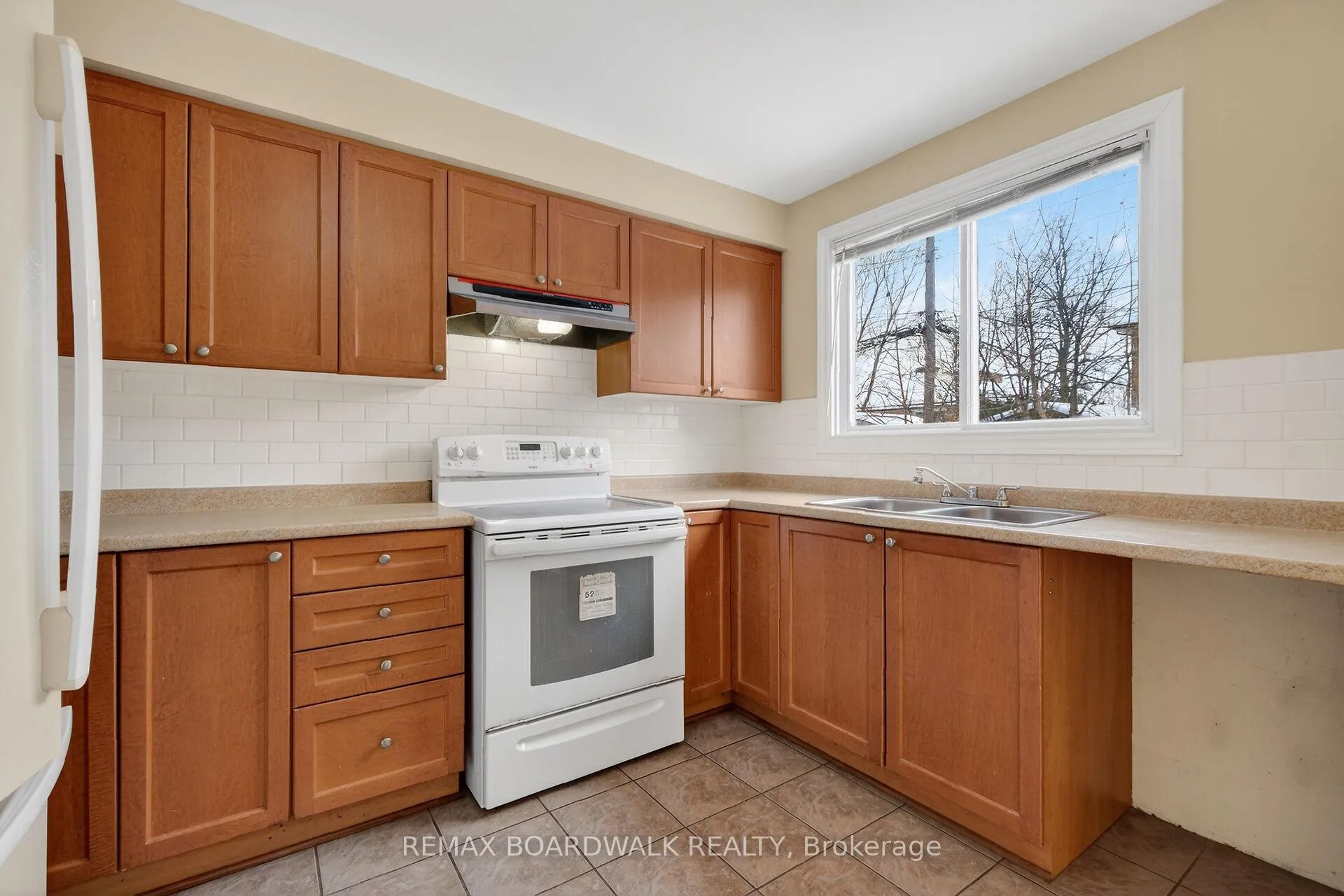 Photo 14 of 2666 Regina Street, Ottawa, Britannia — HOMEH