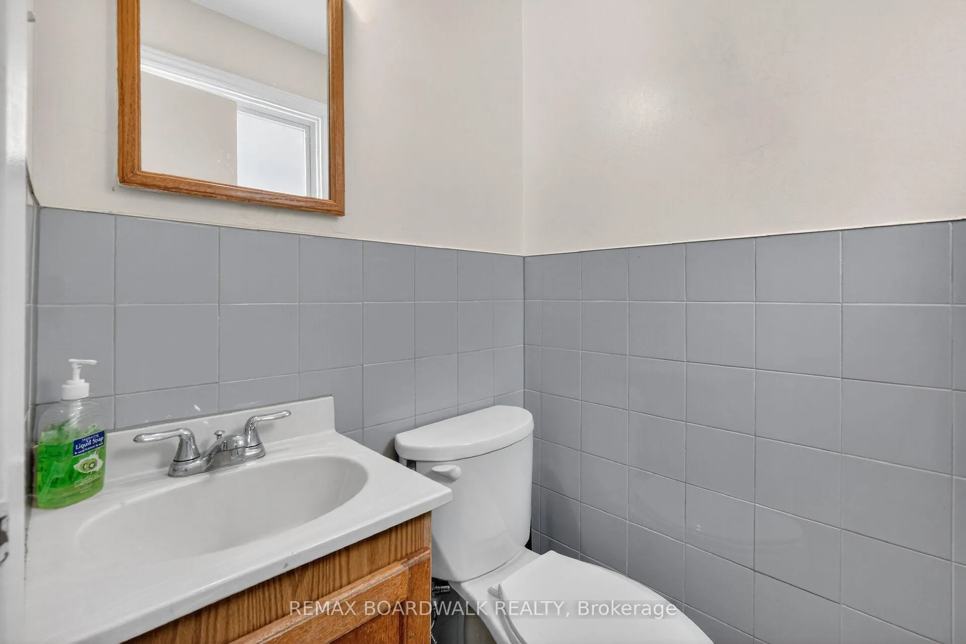 Photo 18 of 2666 Regina Street, Ottawa, Britannia — HOMEH