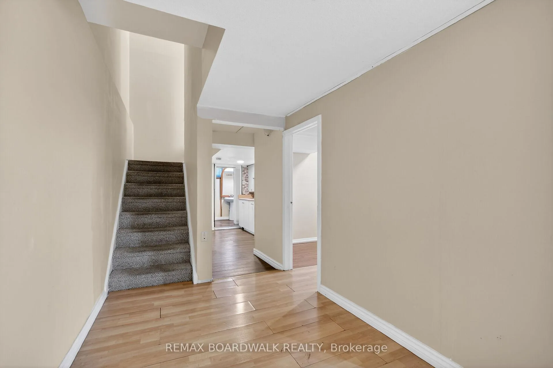 Photo 35 of 2666 Regina Street, Ottawa, Britannia — HOMEH