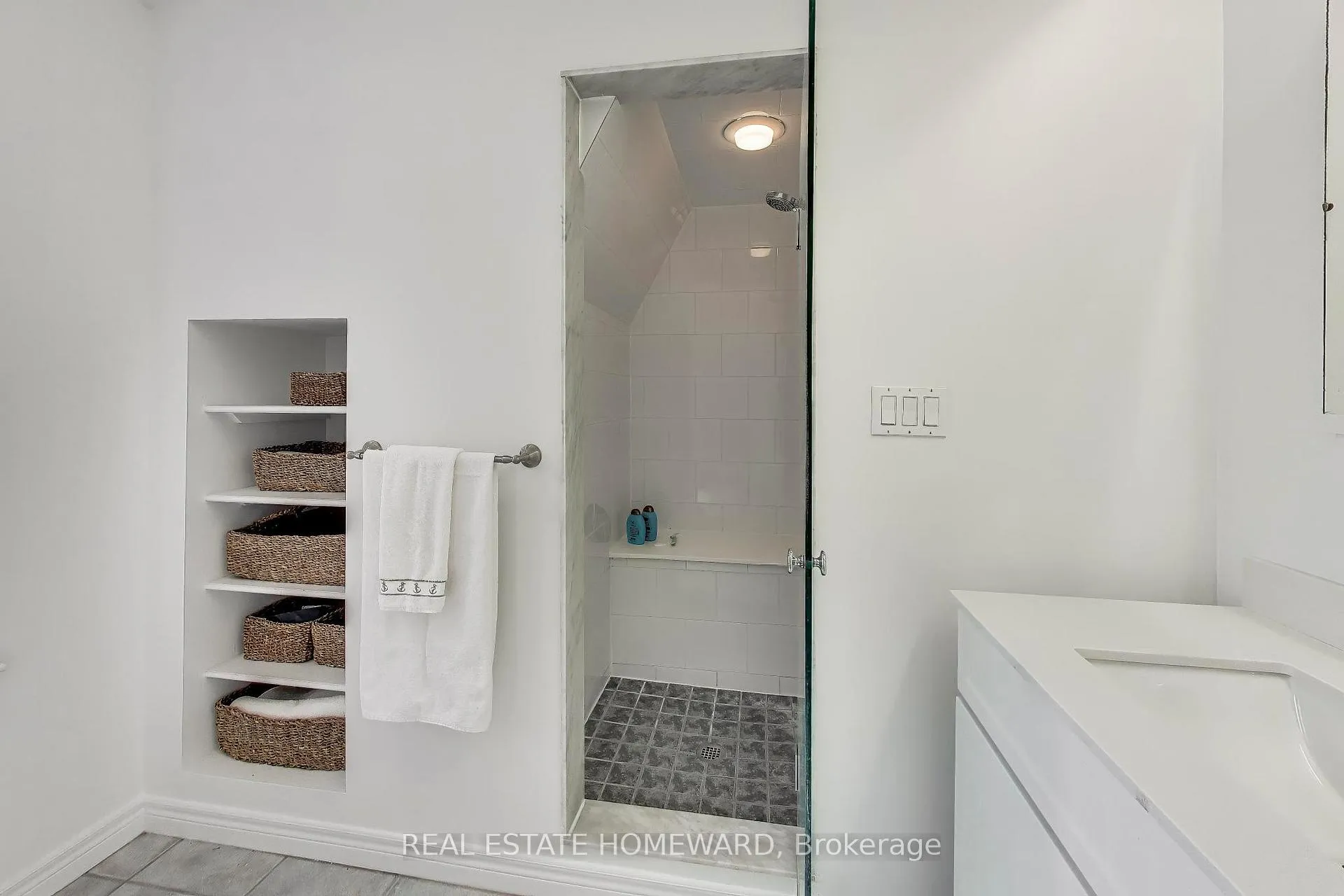 Photo 22 of 80 Hogarth Avenue, Toronto, North Riverdale — HOMEH