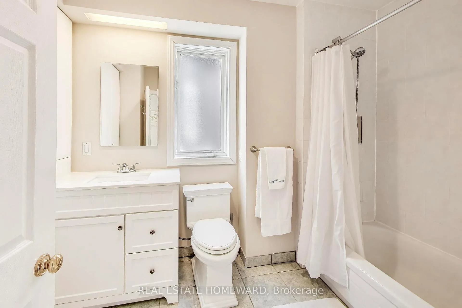 Photo 27 of 80 Hogarth Avenue, Toronto, North Riverdale — HOMEH