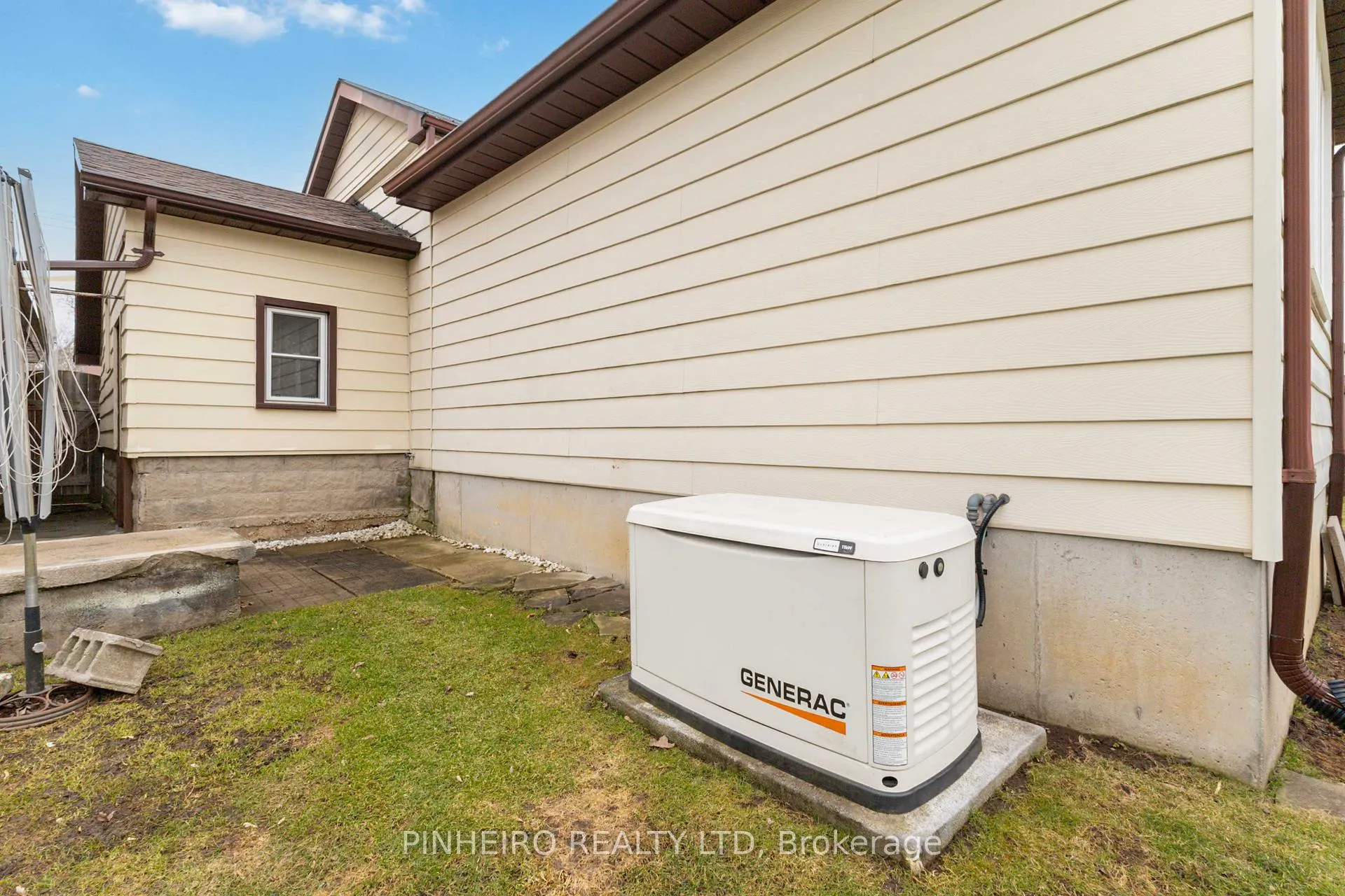 Photo 25 of 46 Gidley Street W, South Huron, Exeter — HOMEH