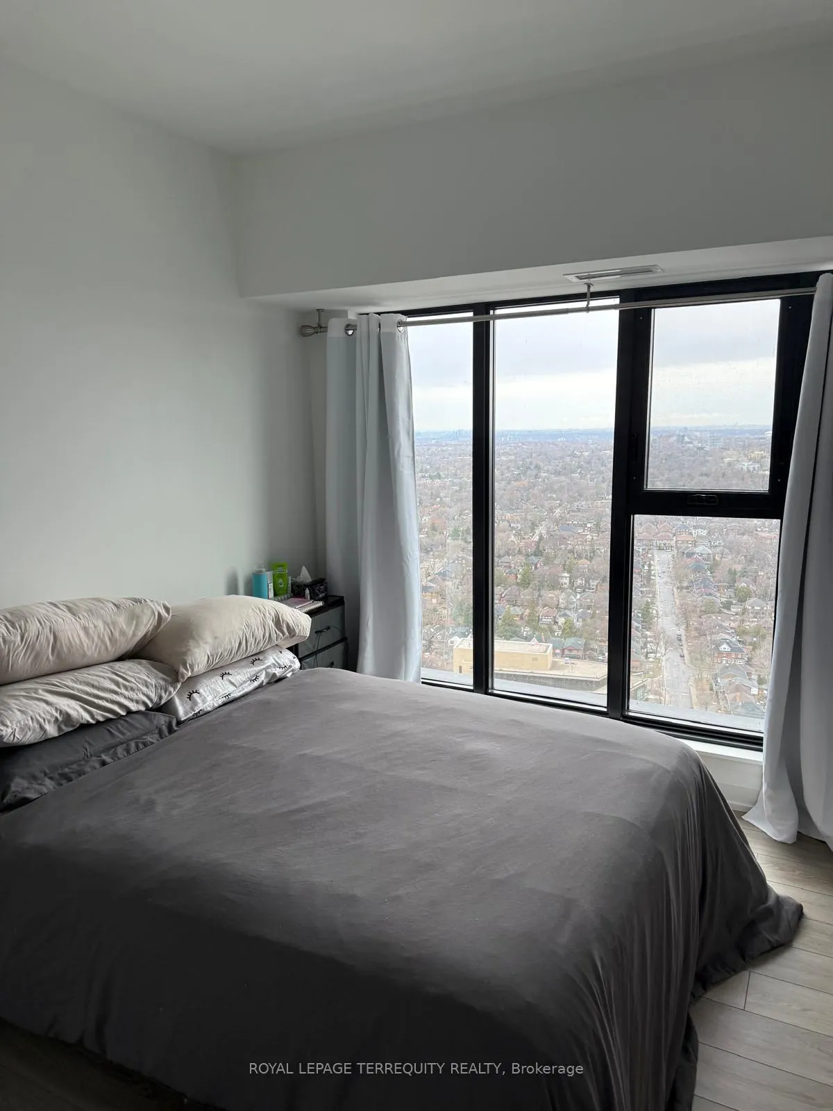 Photo 12 of Unit 3508, 20 Soudan Avenue, Toronto, Mount Pleasant West — HOMEH