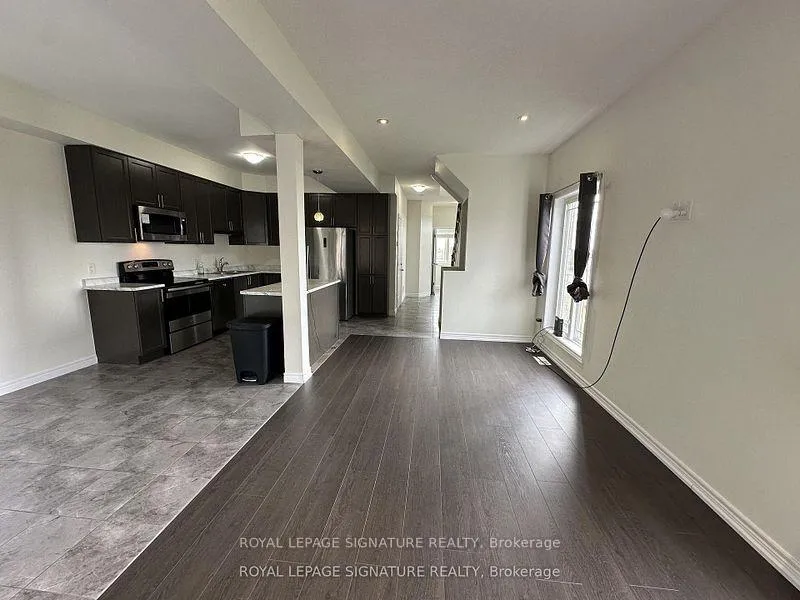 Photo 12 of 40 Kingsborough Dr, Grimsby, Grimsby Escarpment — HOMEH