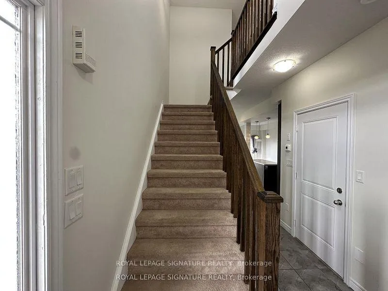 Photo 19 of 40 Kingsborough Dr, Grimsby, Grimsby Escarpment — HOMEH