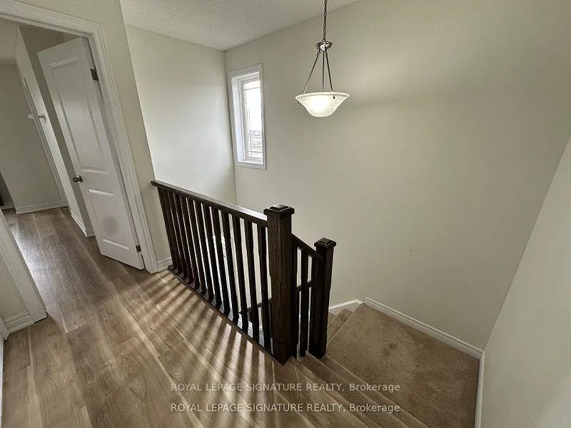 Photo 20 of 40 Kingsborough Dr, Grimsby, Grimsby Escarpment — HOMEH