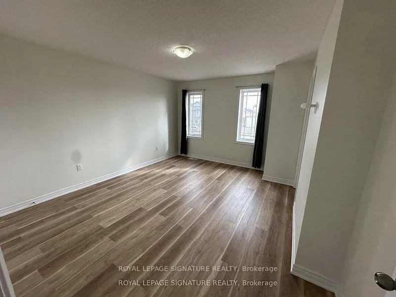 Photo 24 of 40 Kingsborough Dr, Grimsby, Grimsby Escarpment — HOMEH