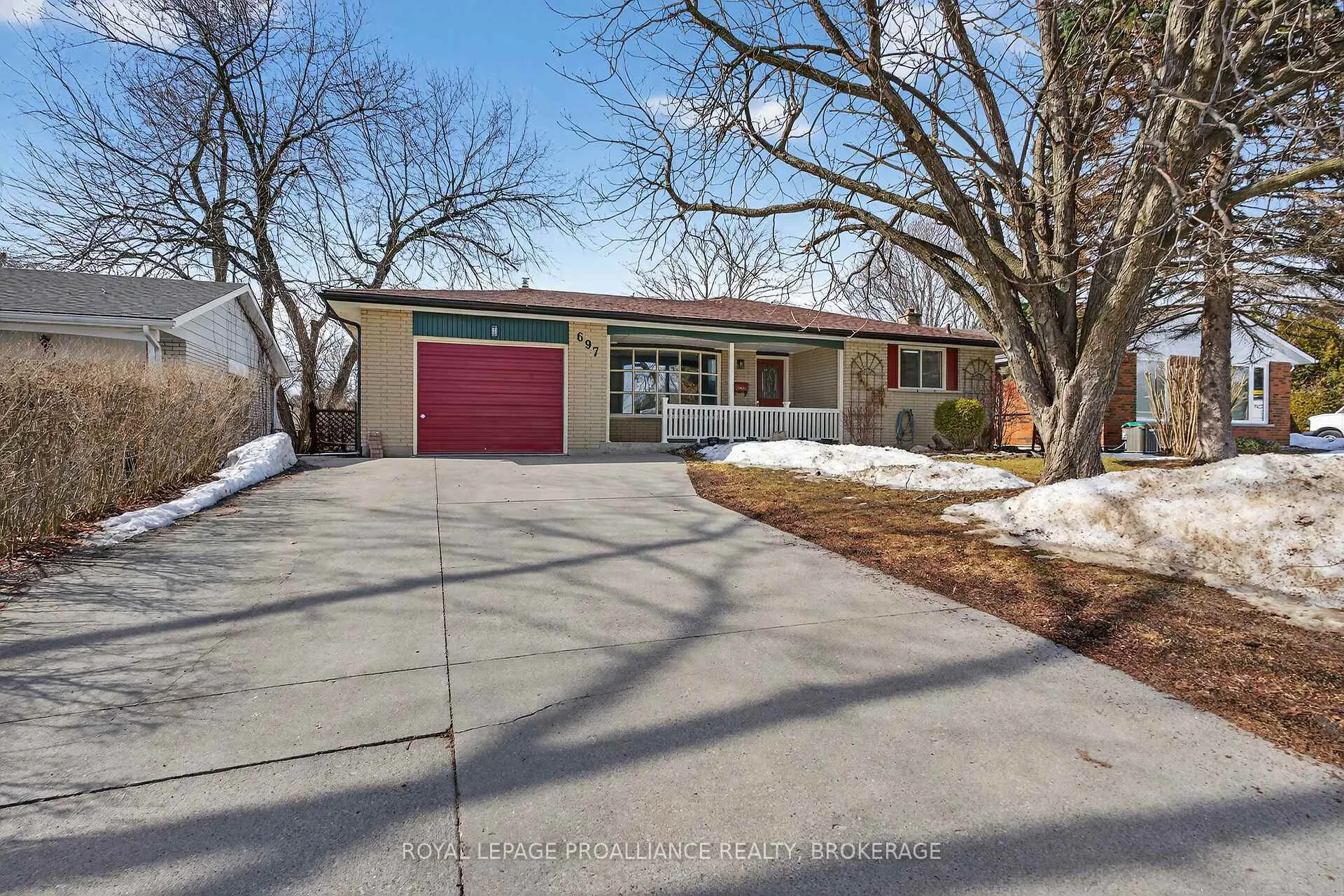 Photo 2 of 697 Fleet Street, Kingston, South of Taylor-Kidd Blvd — HOMEH