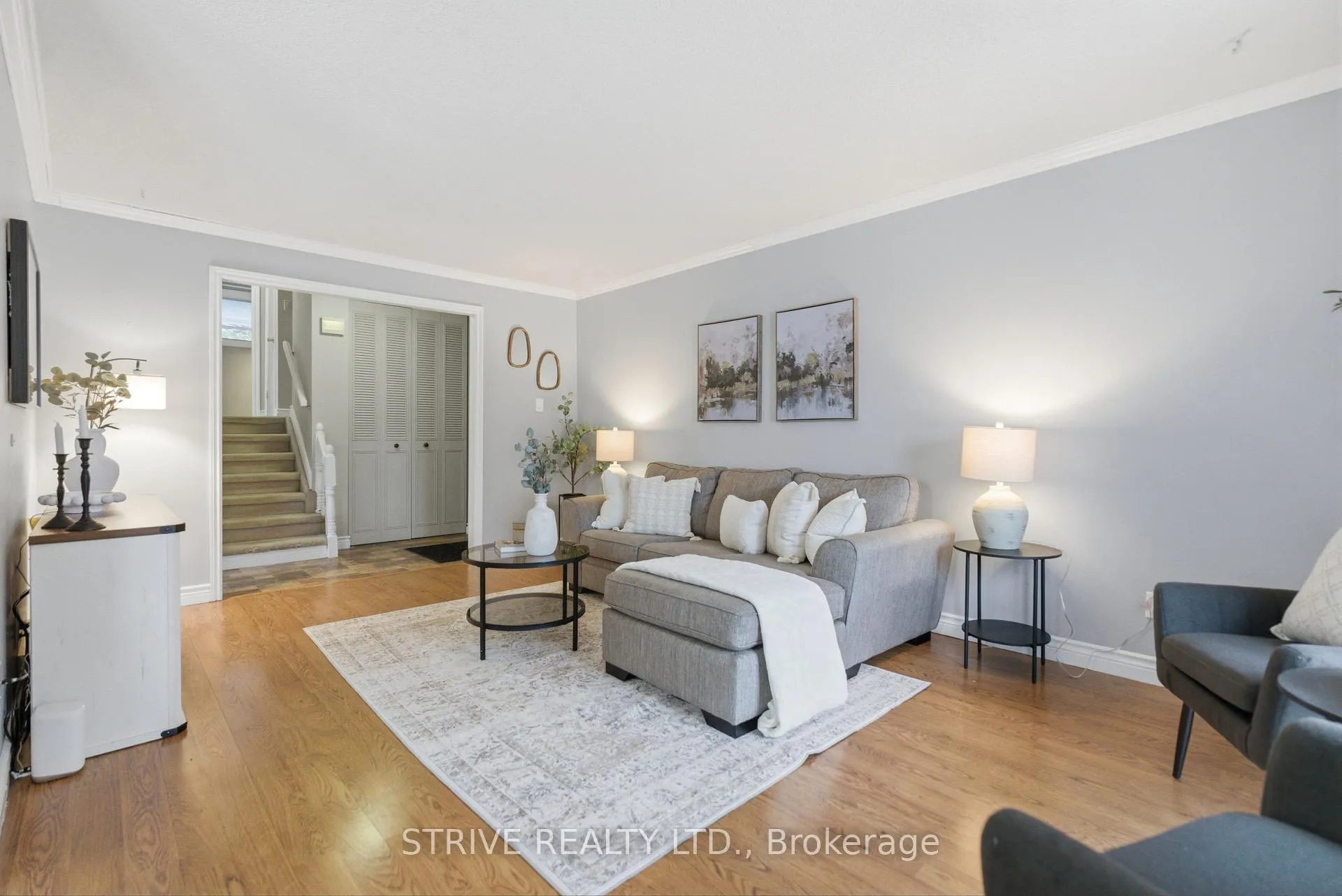 Photo 6 of 222 Athabasca Street, Oshawa, Donevan — HOMEH