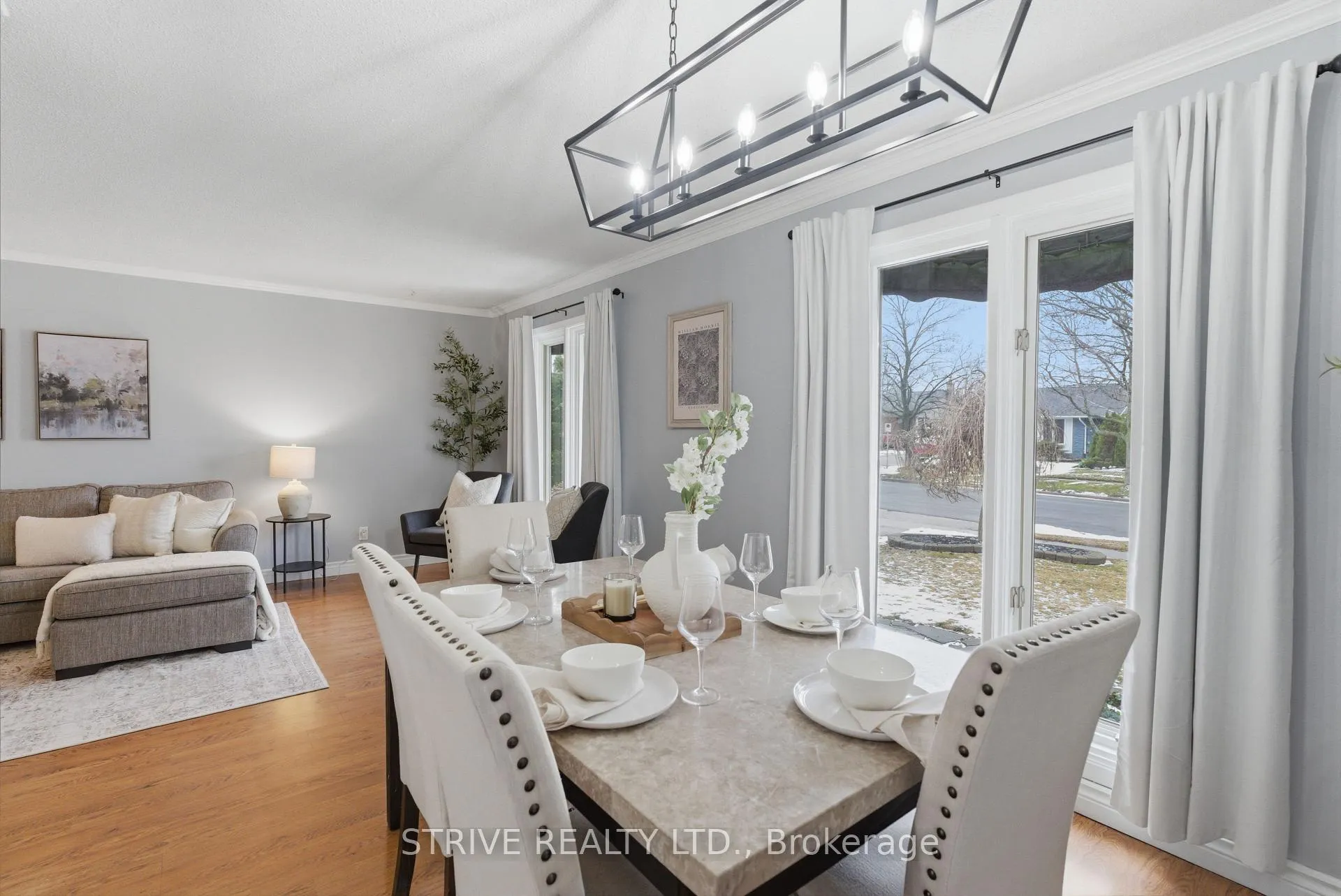 Photo 9 of 222 Athabasca Street, Oshawa, Donevan — HOMEH