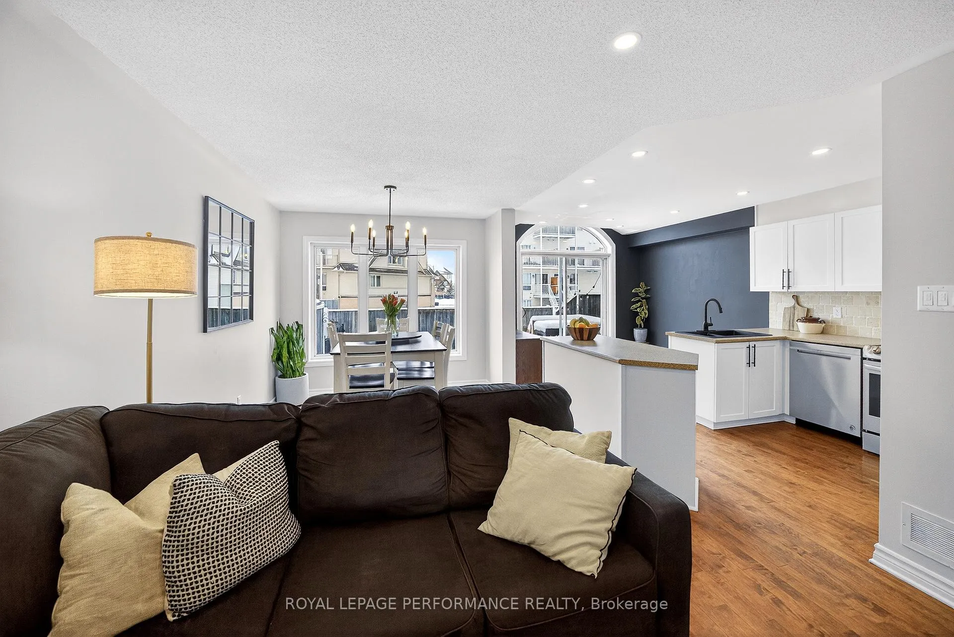 Photo 14 of 259 Wildcliff Way, Ottawa, Avalon East — HOMEH