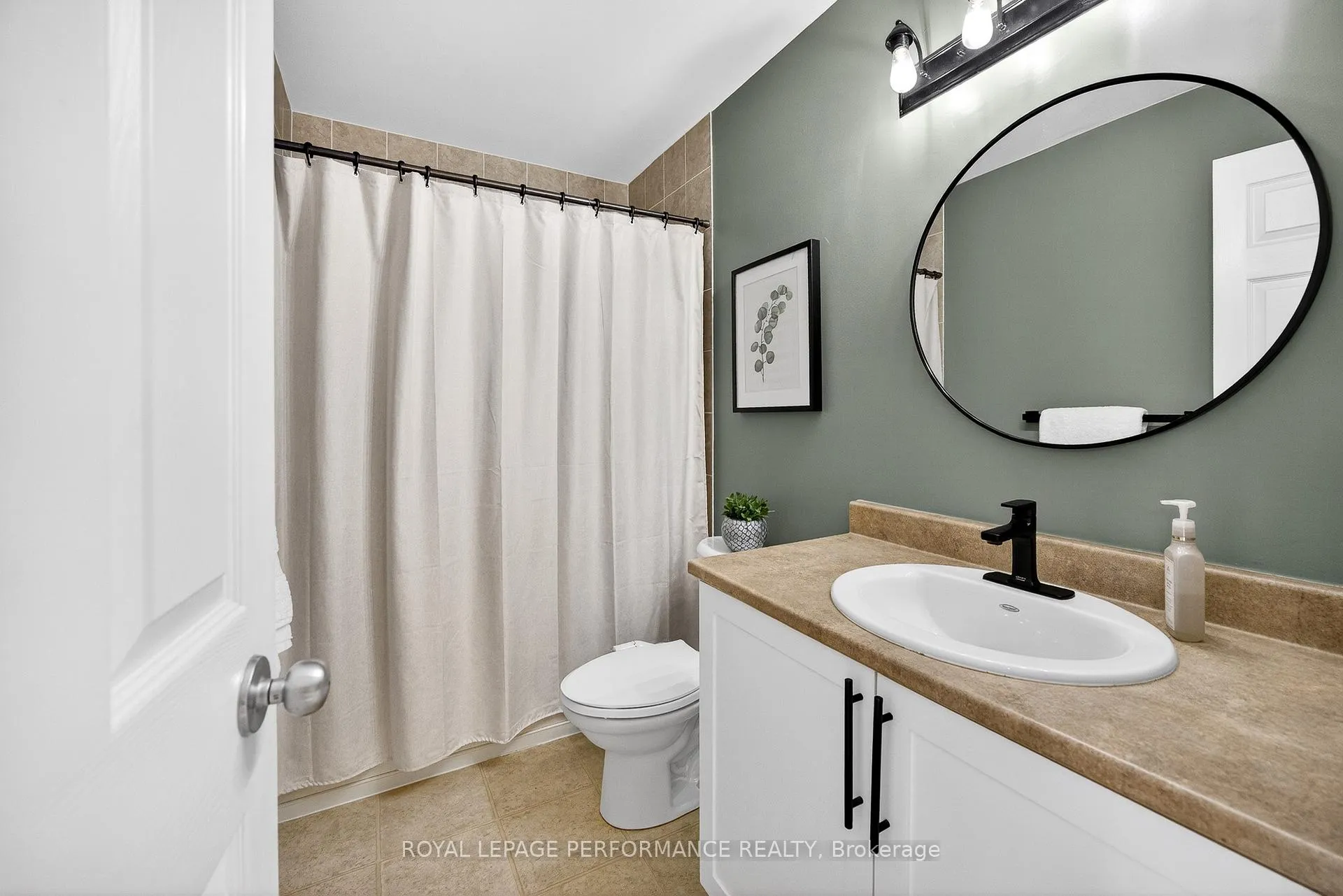 Photo 38 of 259 Wildcliff Way, Ottawa, Avalon East — HOMEH