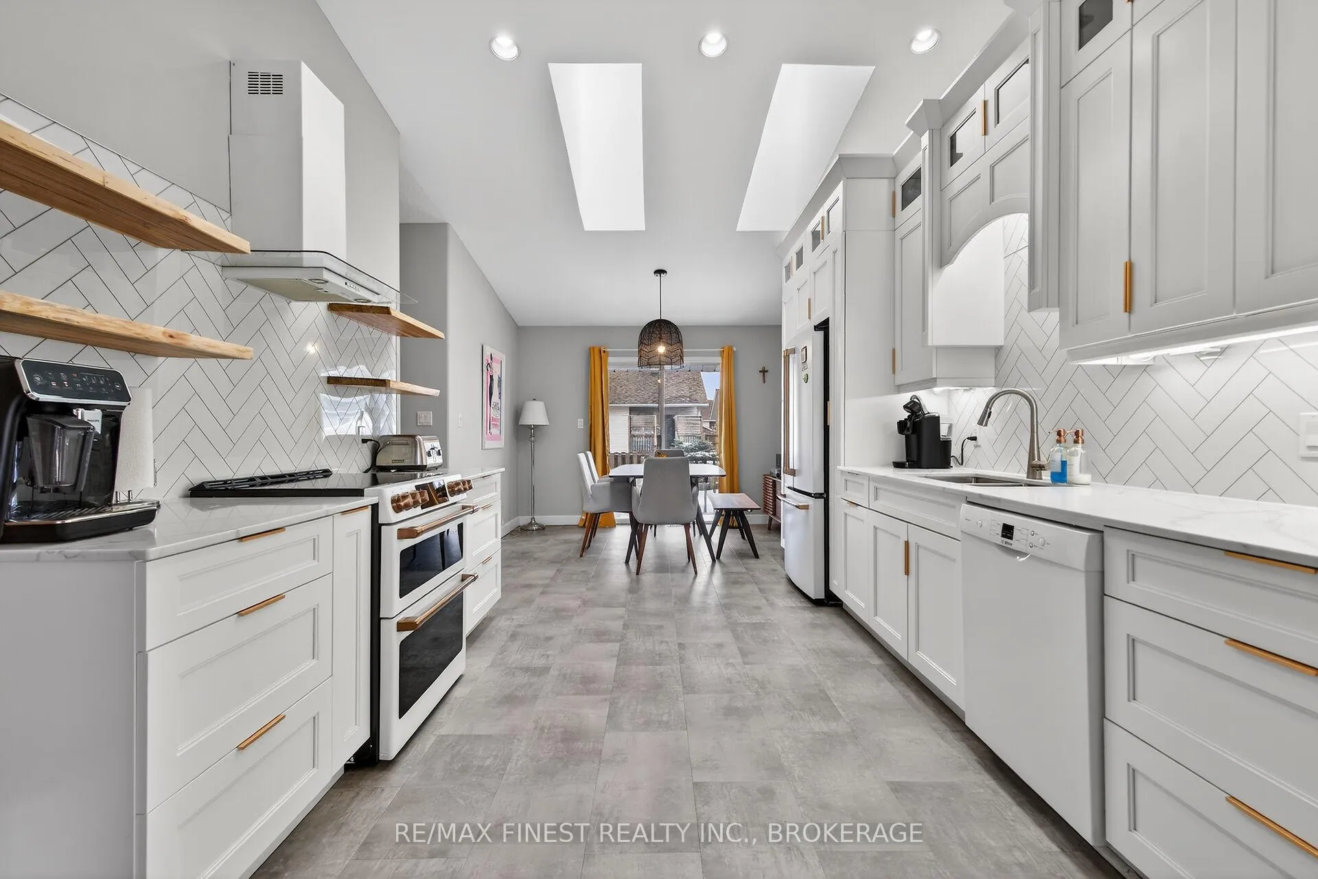 Photo 7 of 604 Freeman Crescent, Kingston, Kingston East (Incl Barret Crt) — HOMEH