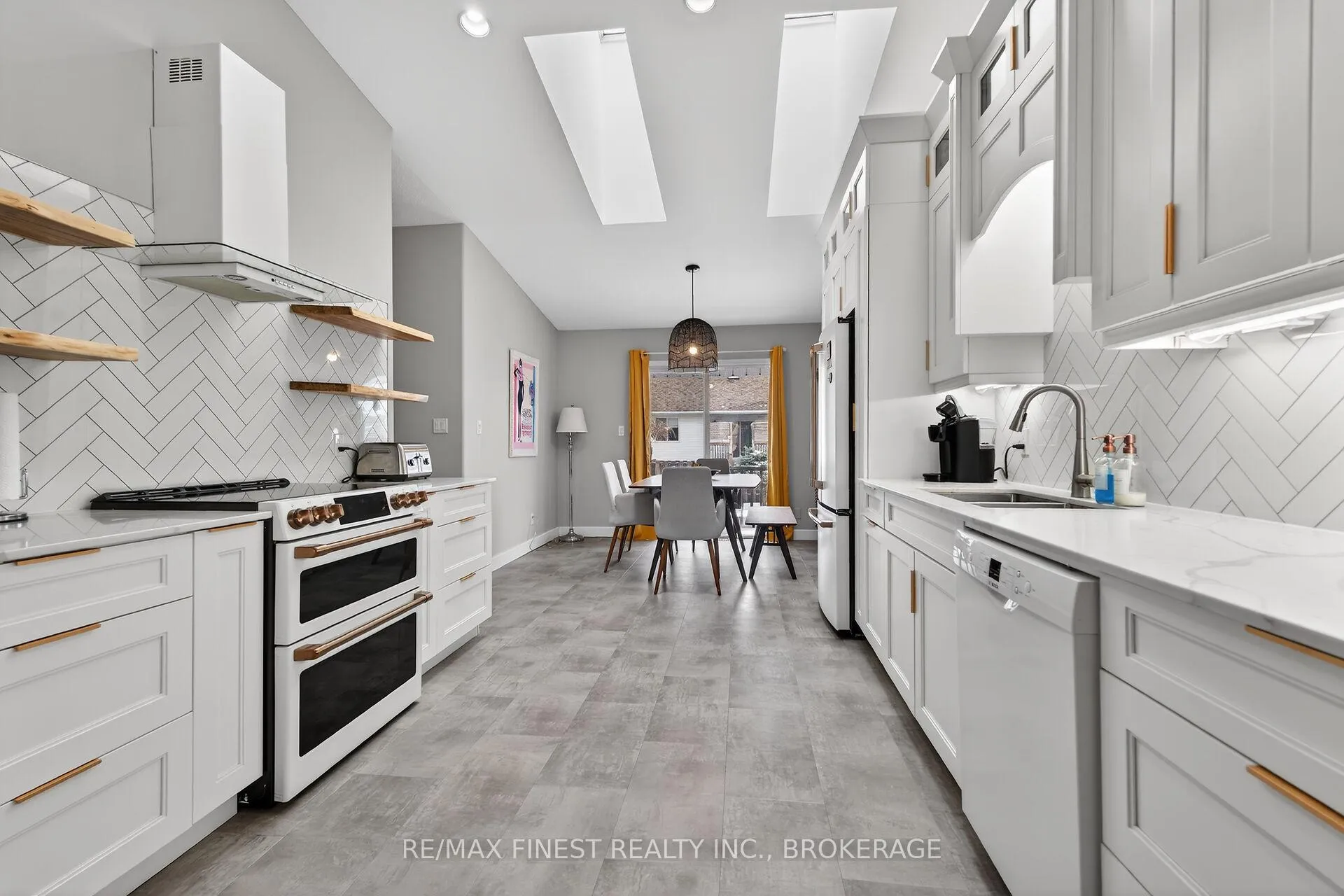 Photo 8 of 604 Freeman Crescent, Kingston, Kingston East (Incl Barret Crt) — HOMEH