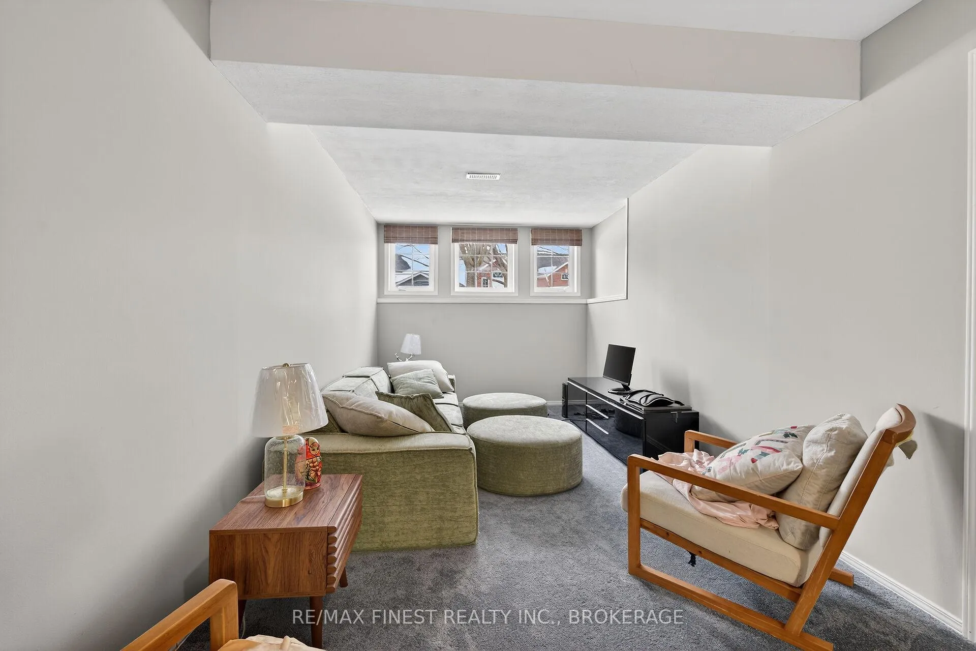 Photo 26 of 604 Freeman Crescent, Kingston, Kingston East (Incl Barret Crt) — HOMEH