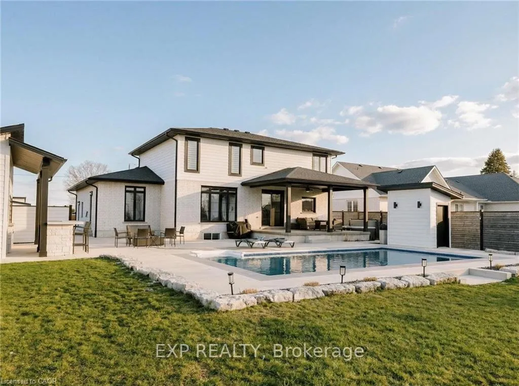 Photo 6 of 8476 Imperial Road, Malahide, Rural Malahide — HOMEH