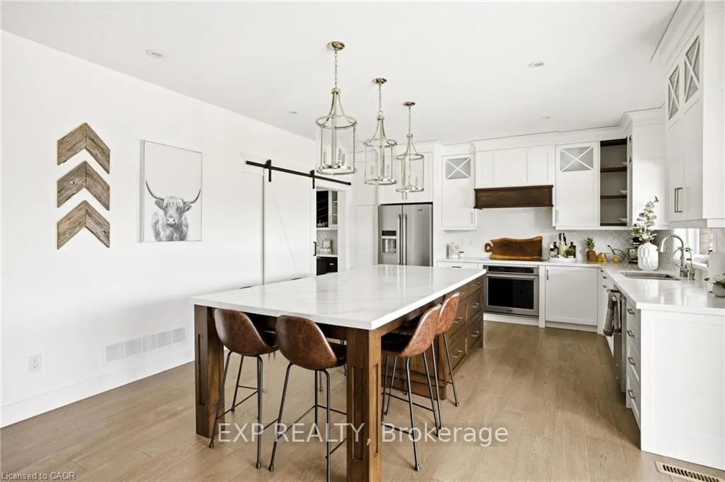 Photo 13 of 8476 Imperial Road, Malahide, Rural Malahide — HOMEH