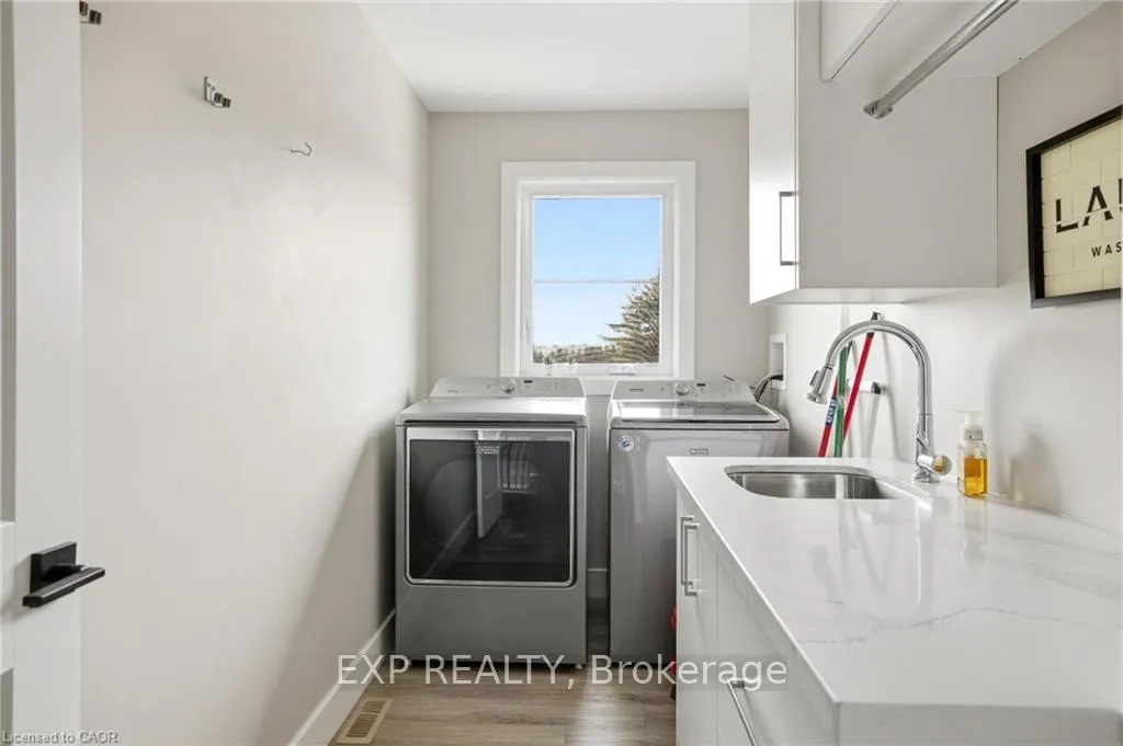Photo 31 of 8476 Imperial Road, Malahide, Rural Malahide — HOMEH