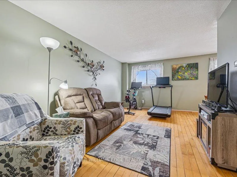 Photo 3 of Unit 31, 51 Paulander Drive, Kitchener — HOMEH