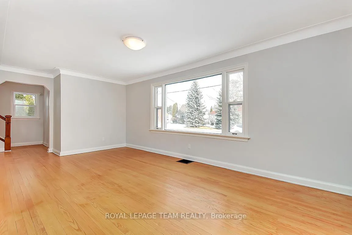 Photo 12 of 1151 Normandy Crescent, Ottawa, Borden Farm/Stewart Farm/Carleton Heights/Parkwood Hills — HOMEH