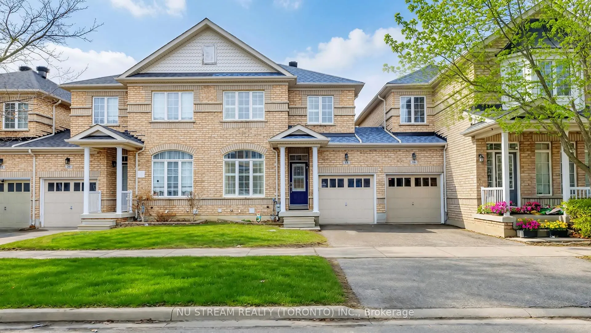Photo 1 of 18 Radmore Place, Markham, Box Grove — HOMEH