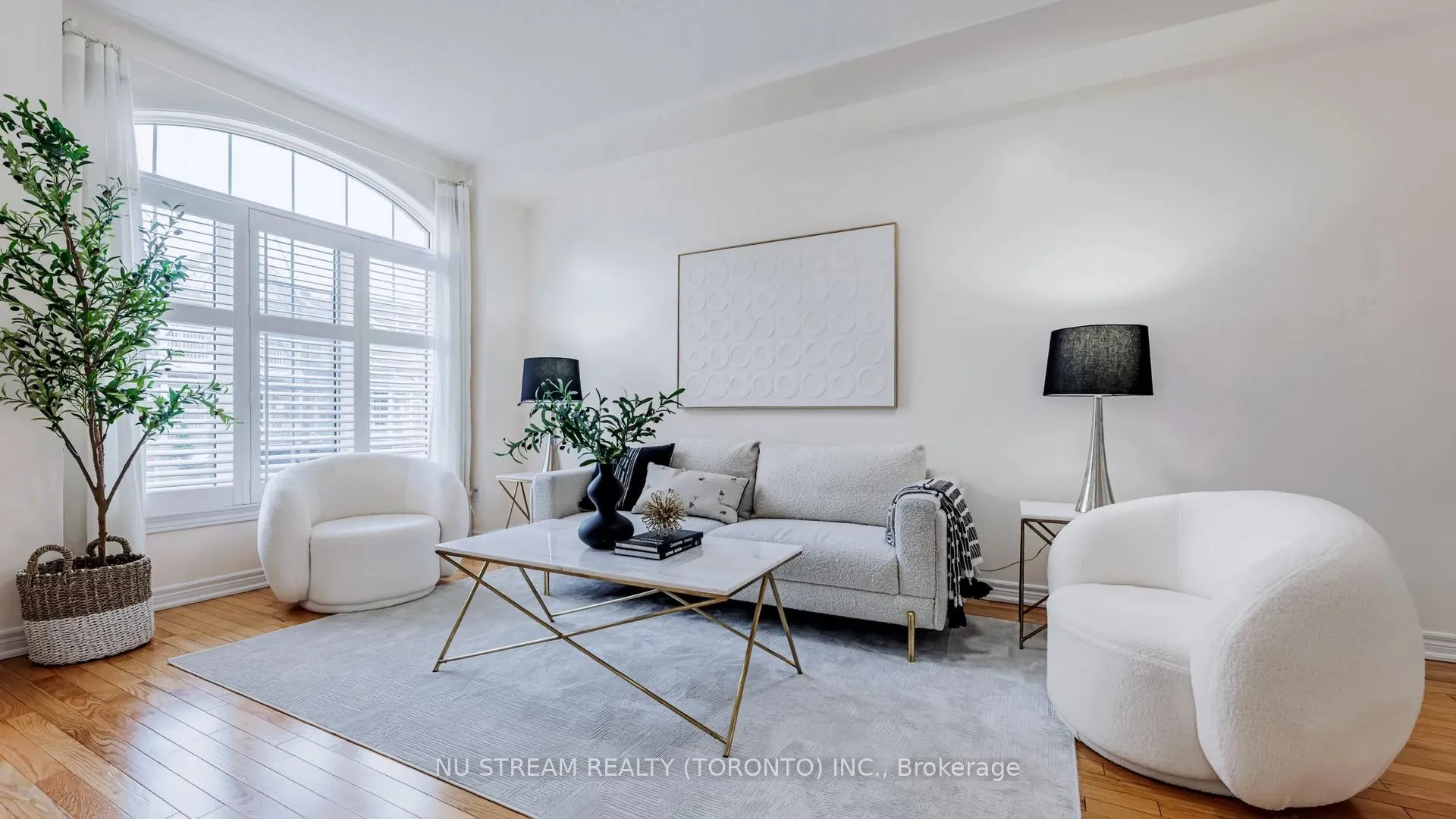 Photo 3 of 18 Radmore Place, Markham, Box Grove — HOMEH