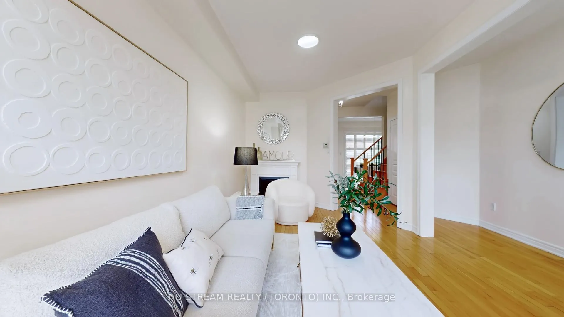 Photo 8 of 18 Radmore Place, Markham, Box Grove — HOMEH