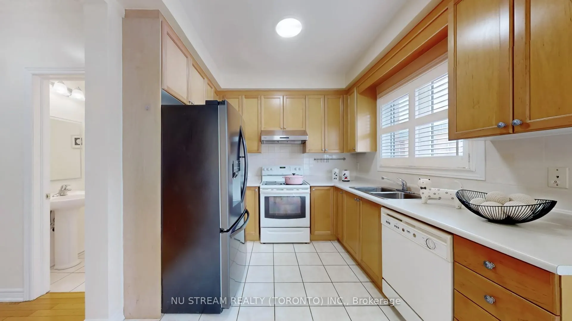 Photo 10 of 18 Radmore Place, Markham, Box Grove — HOMEH