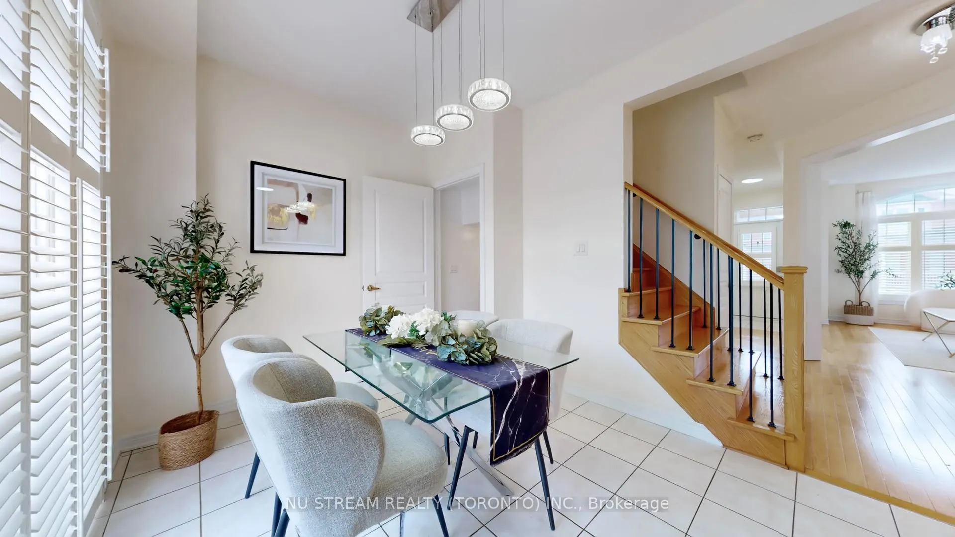 Photo 16 of 18 Radmore Place, Markham, Box Grove — HOMEH