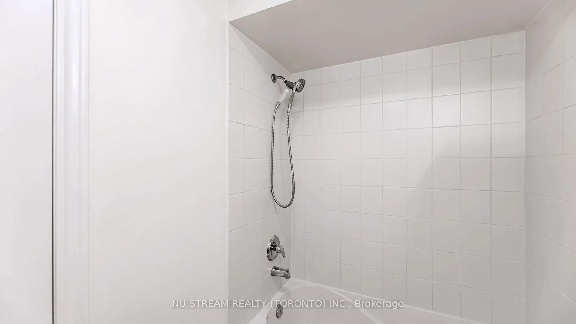 Photo 37 of 18 Radmore Place, Markham, Box Grove — HOMEH
