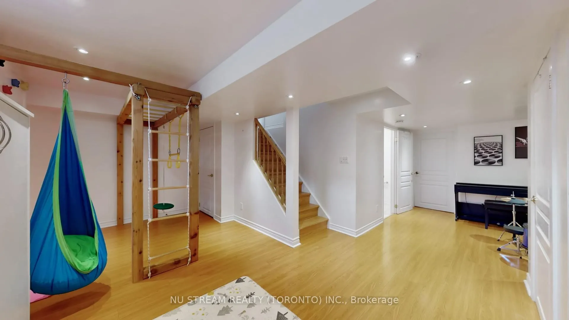 Photo 42 of 18 Radmore Place, Markham, Box Grove — HOMEH