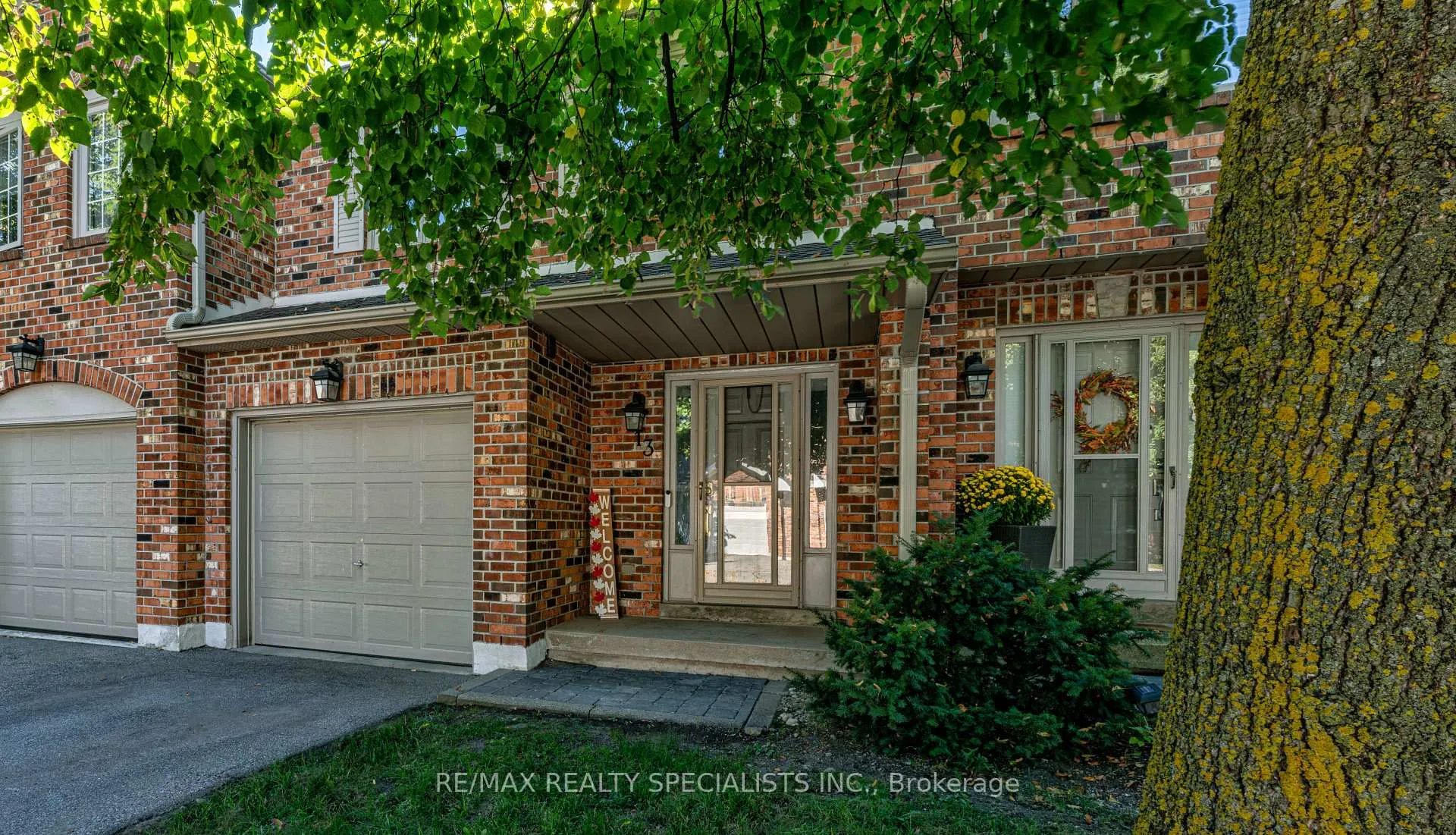 Photo 2 of Unit 13, 2230 Walkers Line, Burlington, Headon — HOMEH