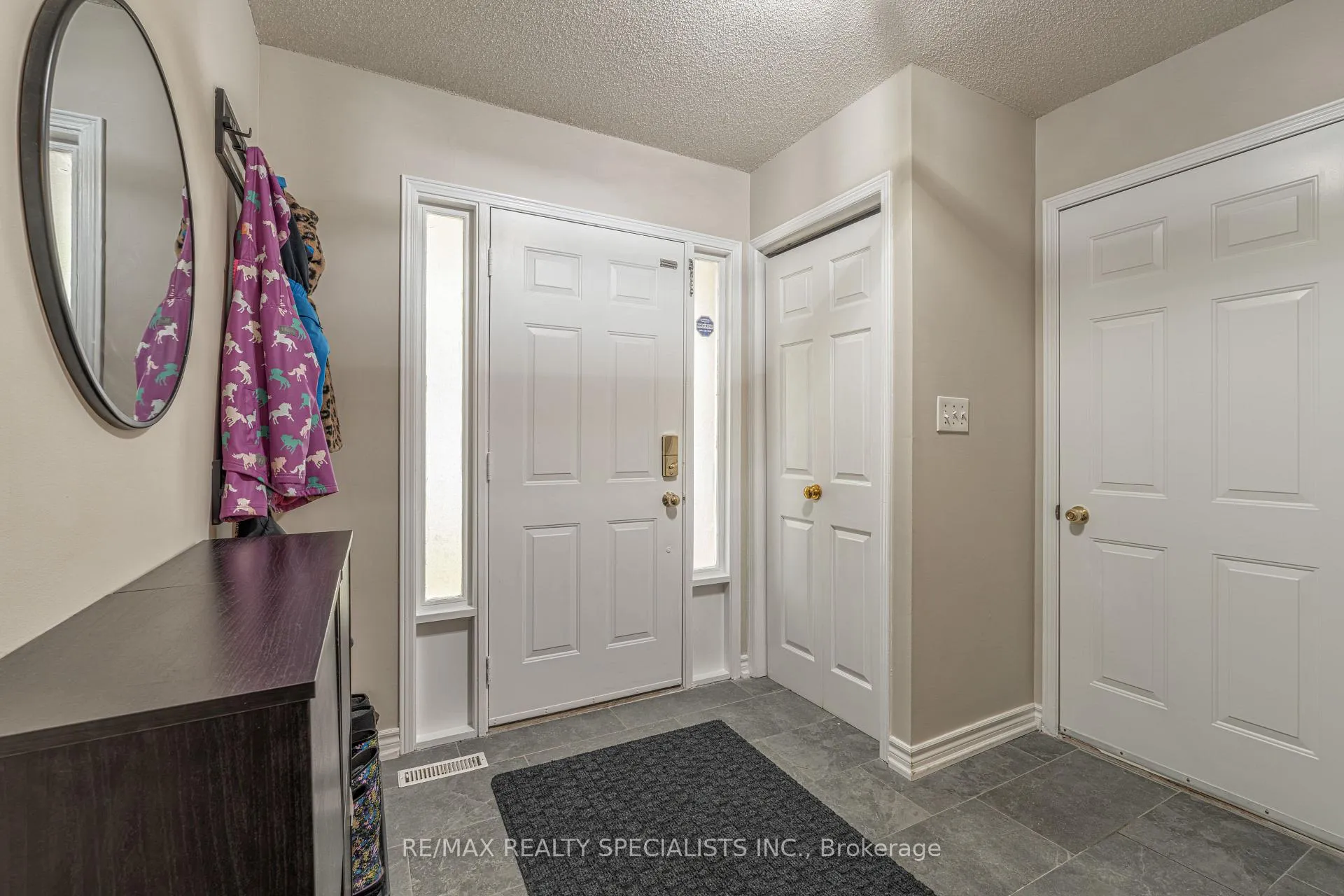 Photo 3 of Unit 13, 2230 Walkers Line, Burlington, Headon — HOMEH