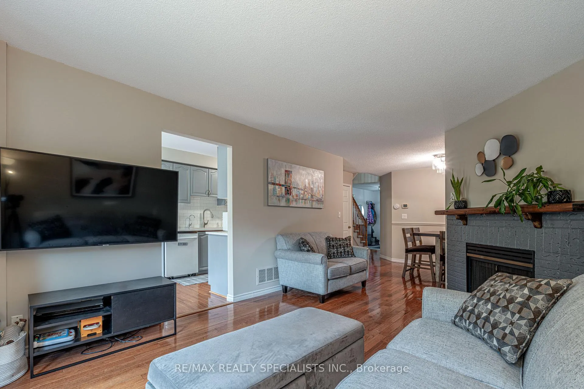 Photo 10 of Unit 13, 2230 Walkers Line, Burlington, Headon — HOMEH