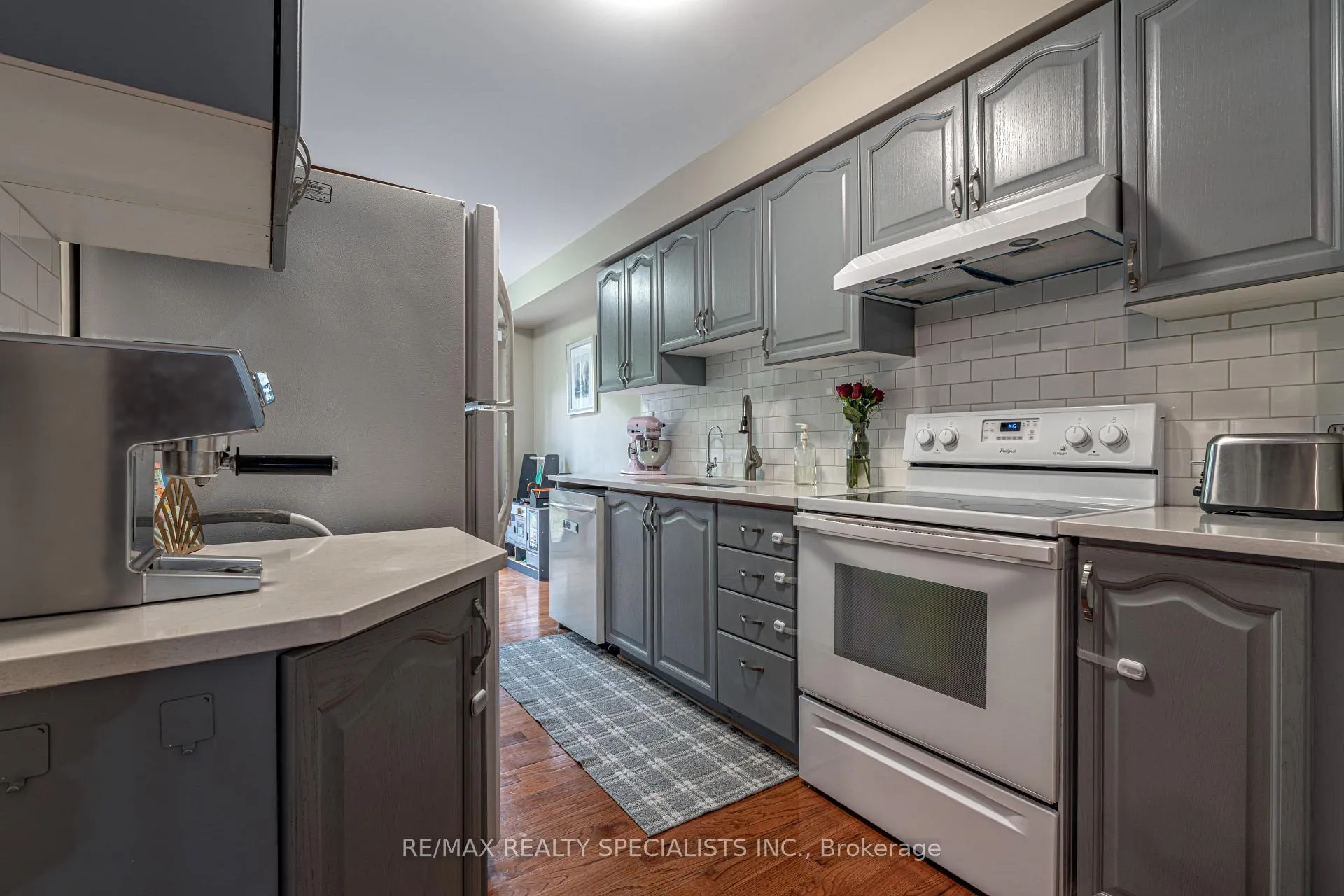 Photo 12 of Unit 13, 2230 Walkers Line, Burlington, Headon — HOMEH
