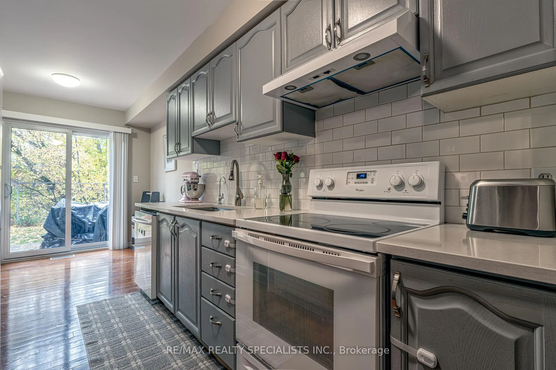 Photo 13 of Unit 13, 2230 Walkers Line, Burlington, Headon — HOMEH
