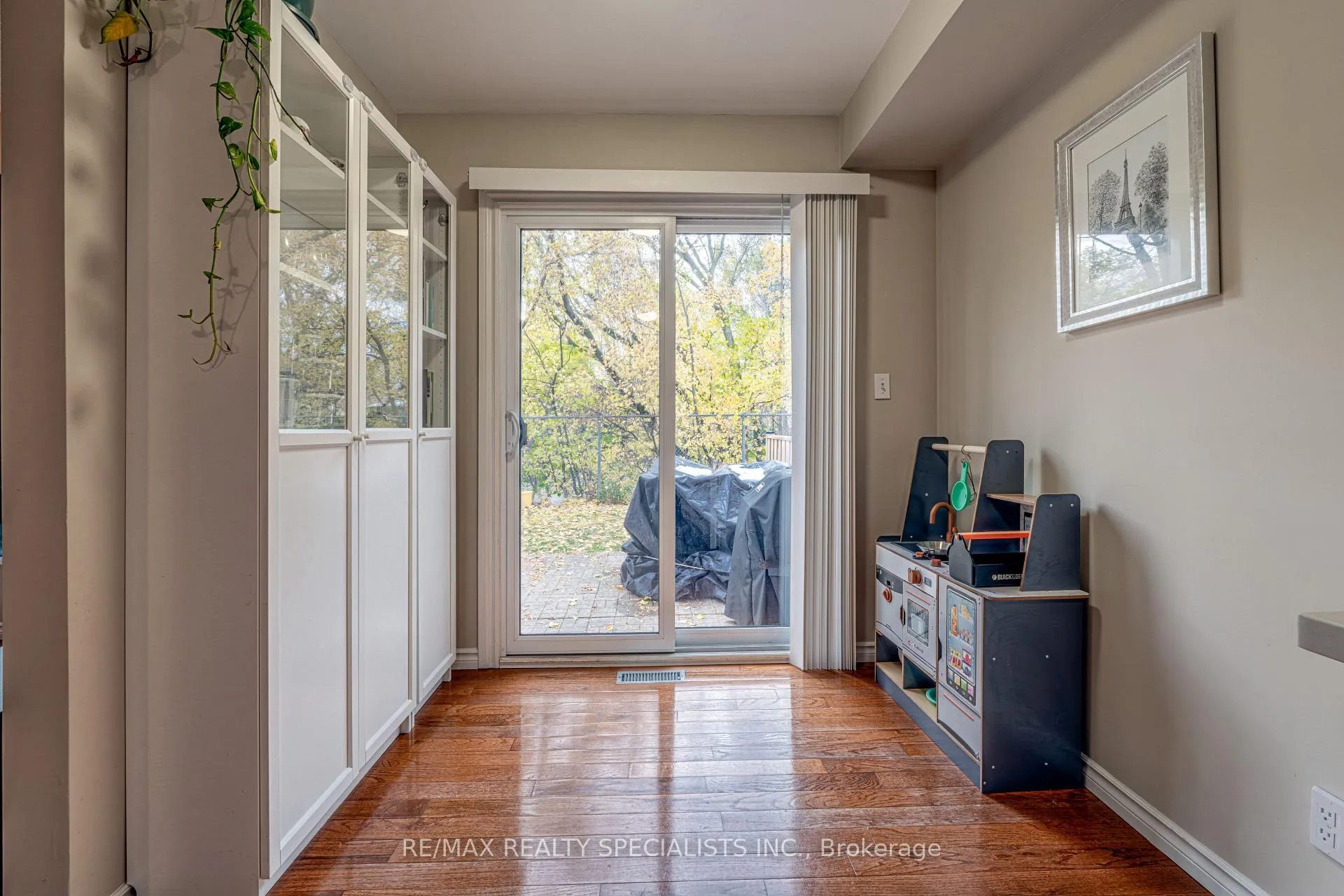 Photo 14 of Unit 13, 2230 Walkers Line, Burlington, Headon — HOMEH