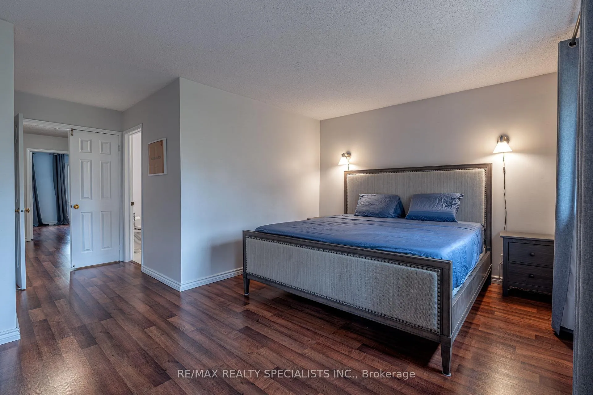 Photo 16 of Unit 13, 2230 Walkers Line, Burlington, Headon — HOMEH