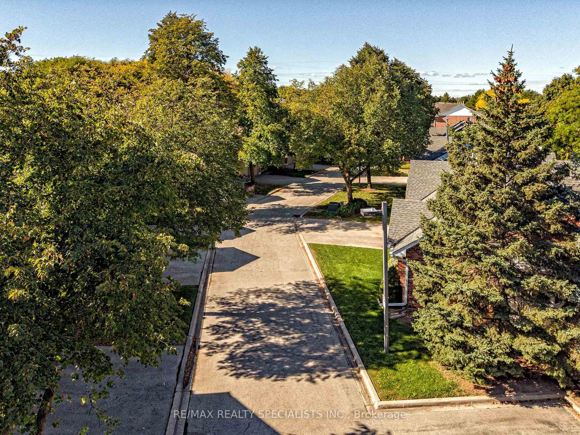 Photo 37 of Unit 13, 2230 Walkers Line, Burlington, Headon — HOMEH