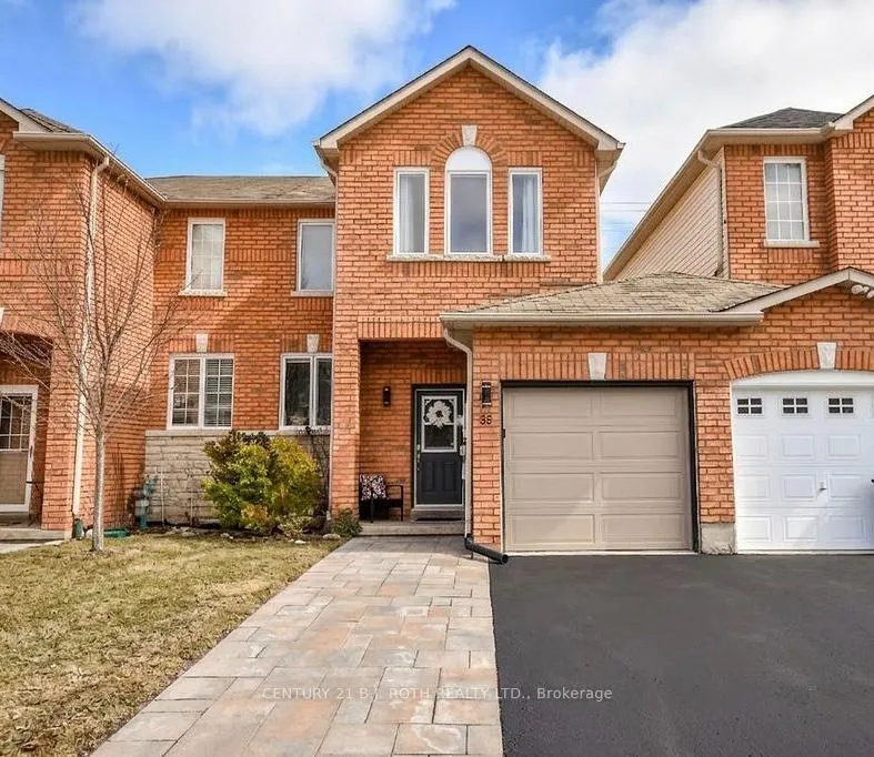 Front of 35 Hawthorne Crescent