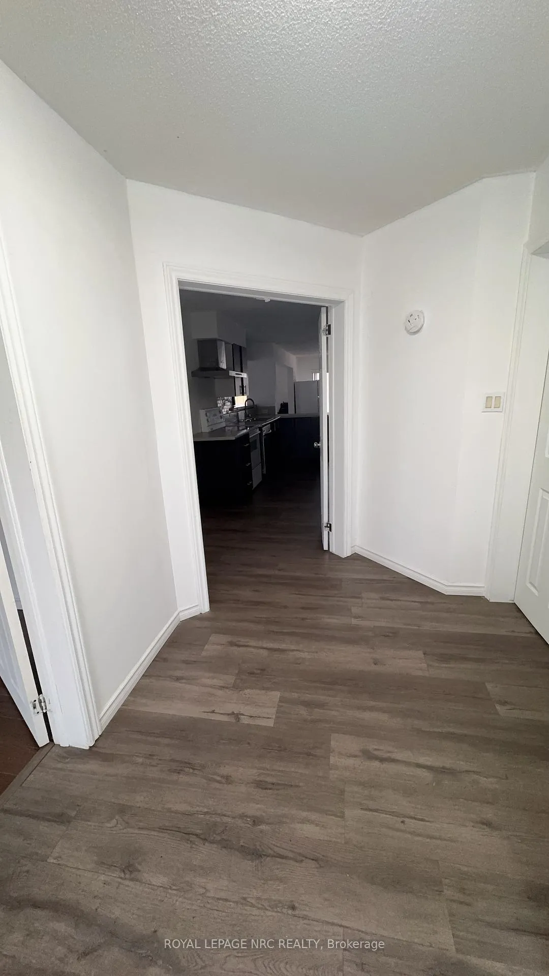 Photo 4 of 6A Pearl Ann Drive, St. Catharines, Glendale/Glenridge — HOMEH