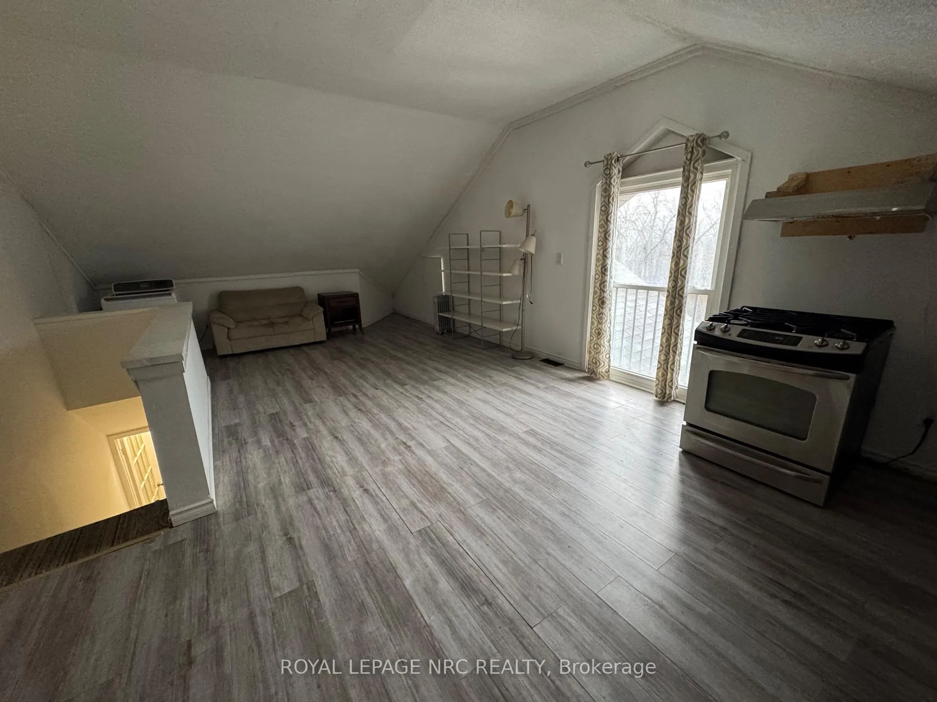 Photo 27 of 6A Pearl Ann Drive, St. Catharines, Glendale/Glenridge — HOMEH